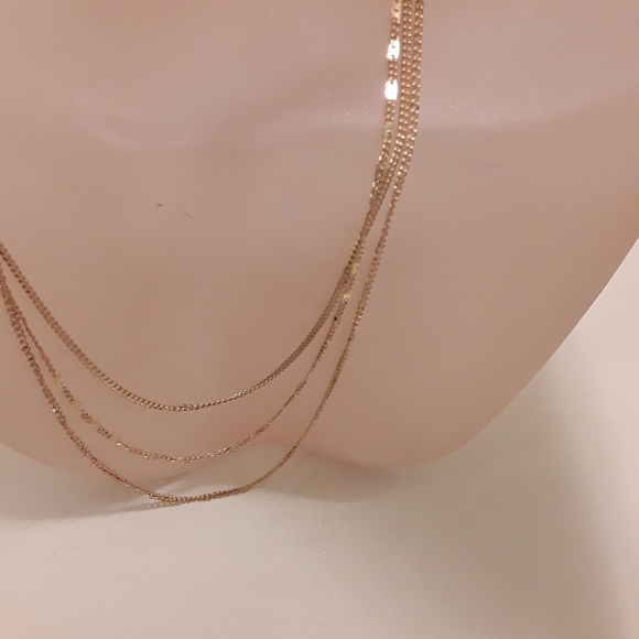 3/$7Goldtone graduated length  multi chain necklace - Picture 2 of 3